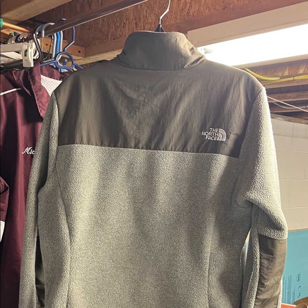 The North Face Tan and Gray Fleece Jacket - Picture 6 of 6